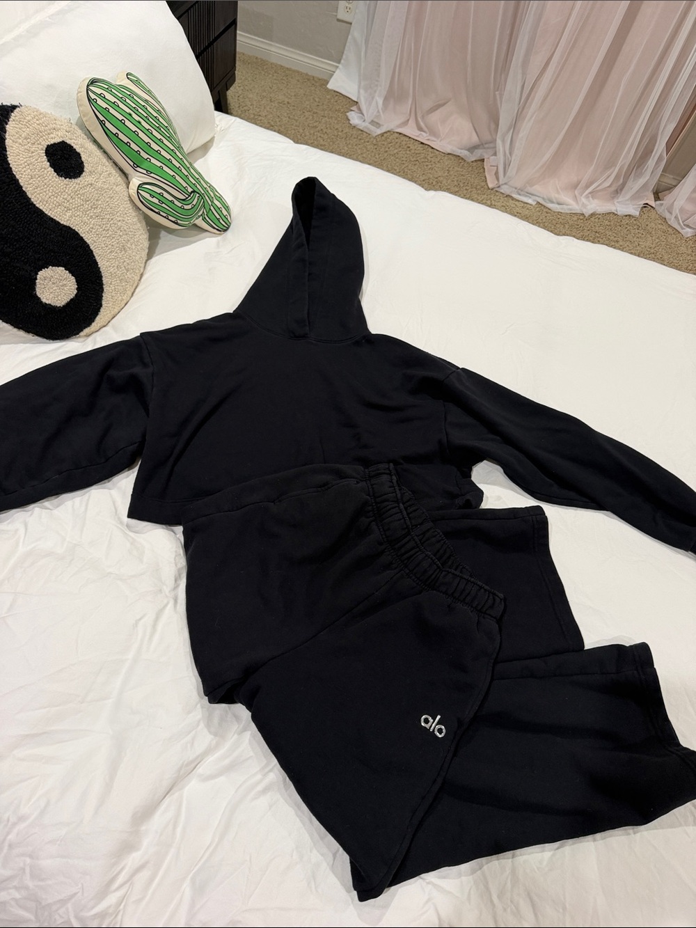 ALO Yoga Black Set